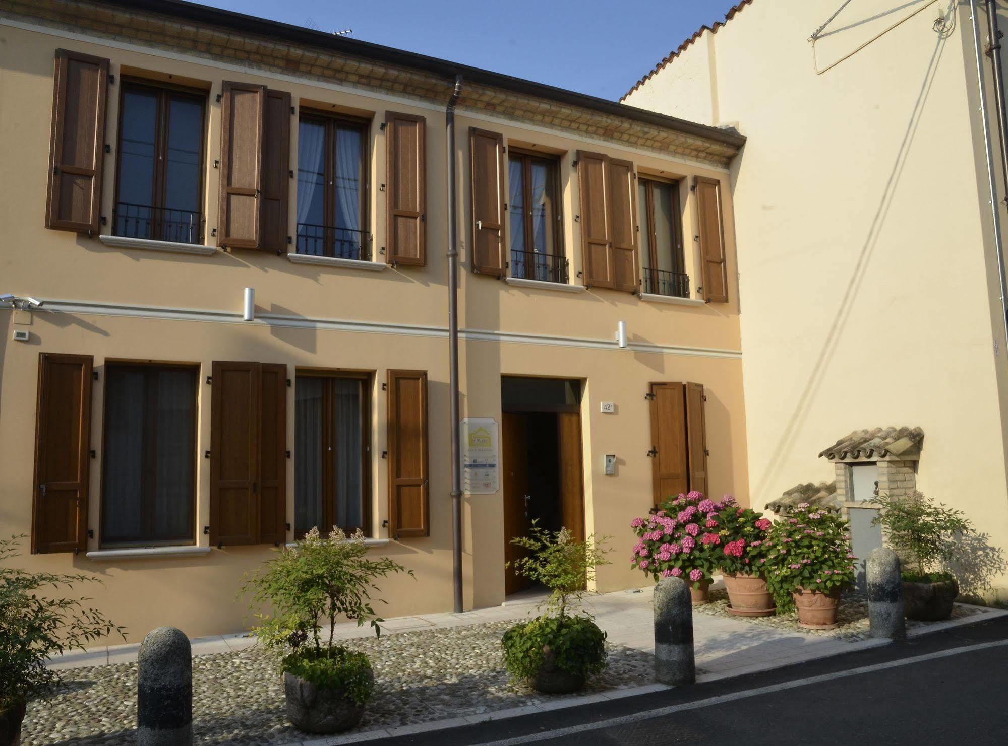 9 Muse Bed And Breakfast Canneto sull'Oglio Exterior foto