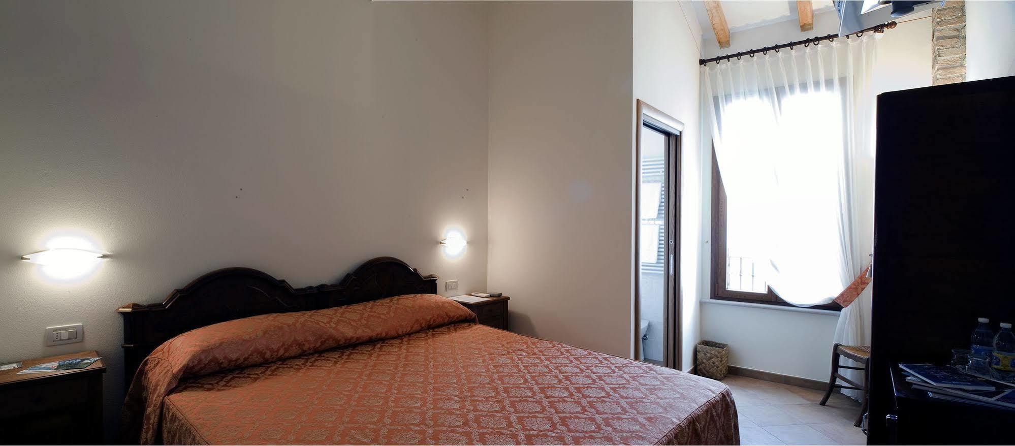9 Muse Bed And Breakfast Canneto sull'Oglio Exterior foto